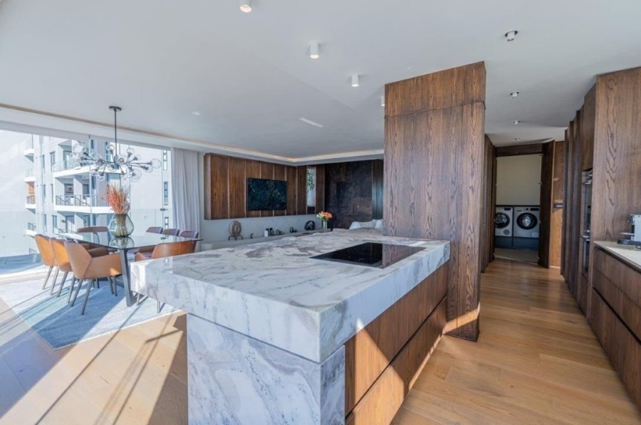 To Let  Bedroom Property for Rent in Bantry Bay Western Cape
